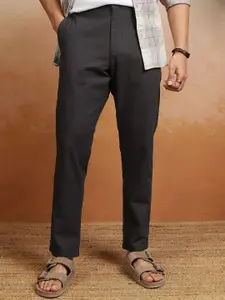 HIGHLANDER Men Mid-Rise Slim Fit Trousers