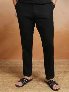 HIGHLANDER Men Solid Elasticated Soft Trouser