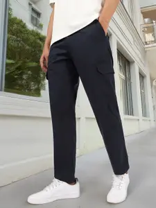 Urbano Fashion Men Mid-Rise Pure Cotton Cargo Trousers