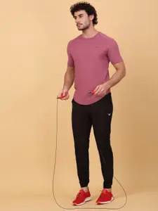 Invincible Men Mid Rise Training Joggers