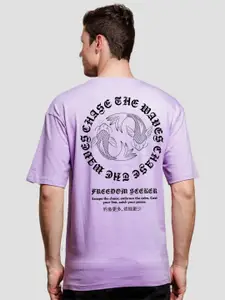 ADRO Men Typography Printed V-Neck Extended Sleeves T-shirt