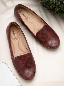 DressBerry Women Embellished Flats