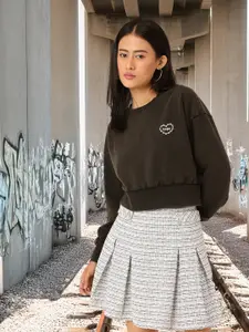 DressBerry Cotton Terry Relaxed Fit Crop Washed Sweatshirts