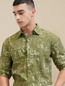 HIGHLANDER Men Abstract Printed Opaque Casual Shirt