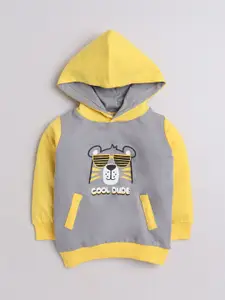 BUMZEE Boys Graphic Printed Hooded Sweatshirt