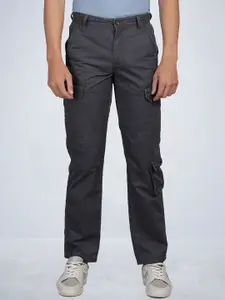 t-base Men Solid Regular Fit Cargos Trousers