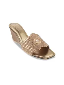 Catwalk Women Embellished Open Toe Flats