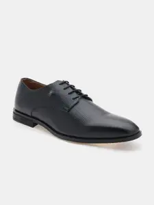 Arrow Men Textured Leather Formal Oxfords