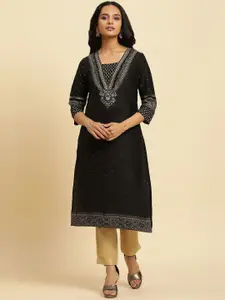 W Geometric Yoke Design Straight Kurta