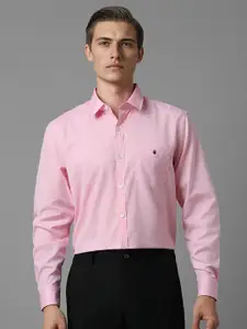 Louis Philippe Sport Men Spread Collar Solid Cotton Slim Fit Casual Shirt