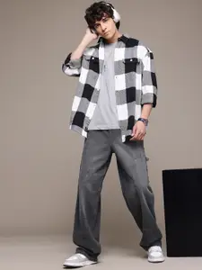 The Roadster Lifestyle Co. Men Baggy Fit Light Fade Jeans