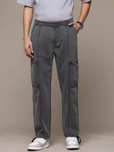 The Roadster Lifestyle Co. Men Pure Cotton Straight Fit Jeans