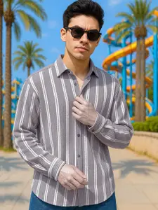 Maniac Men Comfort Spread Collar Vertical Striped Cotton Casual Shirt