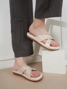 The Roadster Lifestyle Co Women Textured Open Toe Flats