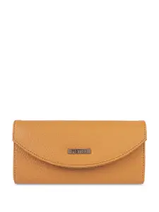 Metro Women Textured Two Fold Wallet