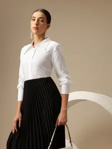 Chemistry Spread Collar Regular Fit Semiformal Shirt