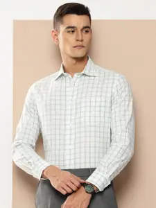 INVICTUS Pure Cotton Slim Fit Checked Formal Shirt