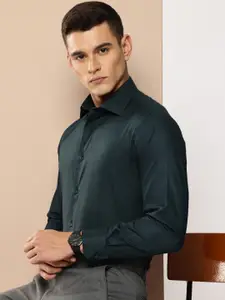 INVICTUS Pure Cotton Self Design Slim Fit Opaque Formal Shirt