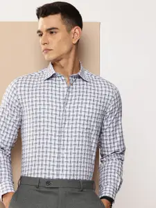 INVICTUS Pure Cotton Slim Fit Checked Formal Shirt