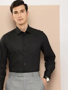 INVICTUS Slim Fit Opaque Formal Shirt