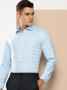 INVICTUS Slim Fit Opaque Checked Pure Cotton Formal Shirt