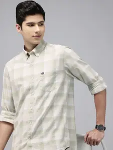 Arrow Manhattan Slim Fit Checked Pure Cotton Casual Shirt