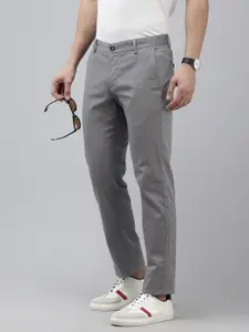 Arrow Men Bronson Printed Slim Fit Low-Rise Trousers