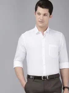 Arrow  Pure Cotton Manhattan Slim Fit Textured Formal Shirt