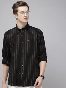 Arrow Pure Cotton Manhattan Slim Fit Button-Down Collar Striped Casual Shirt