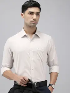 Arrow Pure Cotton Manhattan Slim Fit Vertical Striped Formal Shirt