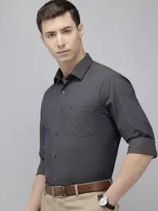 Arrow Pure Cotton Self Design Manhattan Slim Fit Opaque Formal Shirt