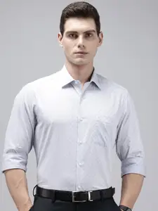 Arrow Manhattan Slim Fit Self Design Textured Pure Cotton Formal Shirt