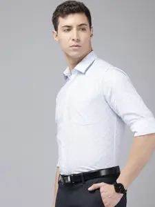 Arrow Men Manhattan Slim Fit Opaque Checked Pure Cotton Formal Shirt