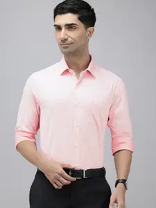 Arrow Pure Cotton Self Design Manhattan Slim Fit Opaque Formal Shirt