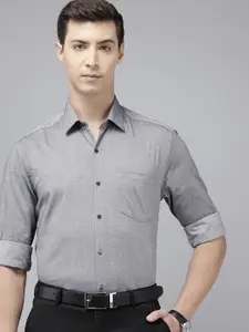 Arrow  Pure Cotton Manhattan Slim Fit Textured Formal Shirt