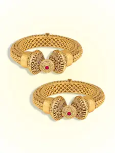 Peora Set Of 2 Gold Plated Stone Studded Bangles