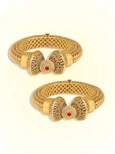 Peora Set Of 2 Gold Plated Stones Studded Bangles