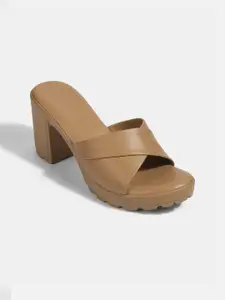 LEMON & PEPPER Women Block Heels Sandals