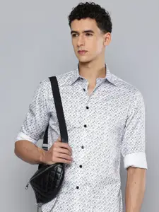 Flying Machine Pure Cotton Slim Fit Opaque Printed Casual Shirt