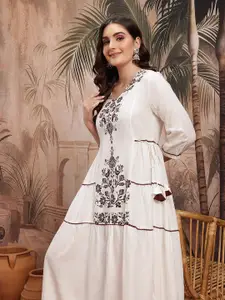 Sangria Indie Floral Print Printed Kurta with Tie-Up Detail