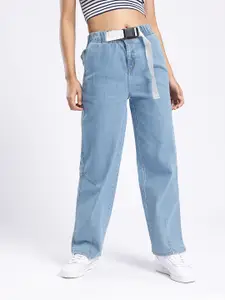 glitchez Women Slouchy Carrot Fit Stretchable Jeans With Buckle Waist