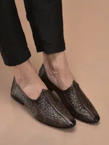 FAUSTO Men Woven Design Pointed Toe Mojaris