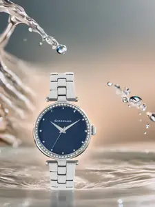 GIORDANO Women Embellished Dial & Stainless Steel Bracelet Style Straps Analogue Watch A2079-44