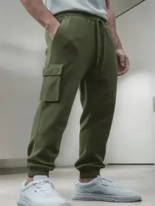 NOBERO Men Mid Rise Regular Fit Joggers