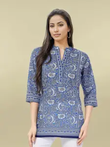 KALINI Women Floral Printed Mandarin Collar Kurti