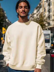 Bewakoof Men Round Neck Long Sleeves Pullover Sweatshirt