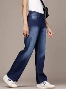 The Roadster Life Co. Women Straight Fit Heavy Fade Stretchable Jeans