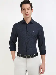 Tommy Hilfiger Men Slim Fit Opaque Printed Casual Shirt