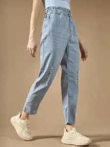 DOLCE CRUDO Women High-Rise Mildly Distressed Light Fade Stretchable Jeans