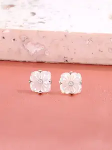 KAI JEWEL Contemporary Studs Earrings